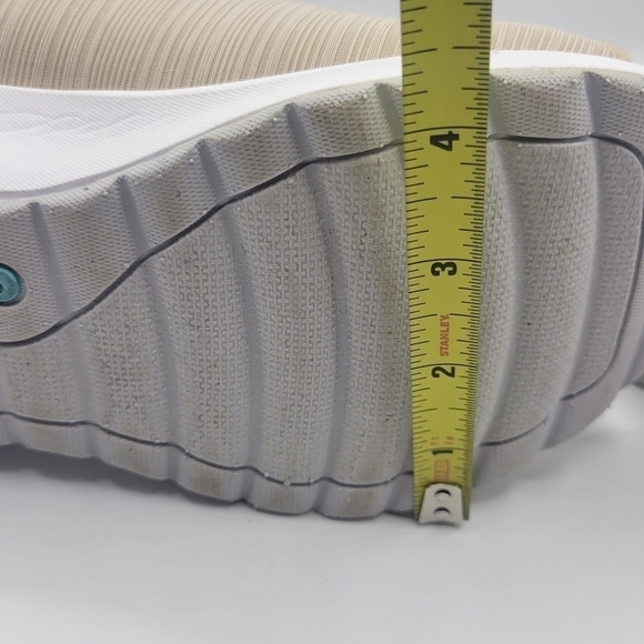 BZees slides with velcro size 9.5M - Picture 12 of 14